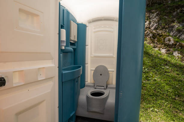 Best Luxury portable toilet rental  in Raintree Plantation, MO