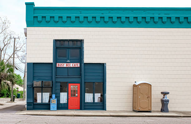 Best Portable restroom trailer rental  in Raintree Plantation, MO